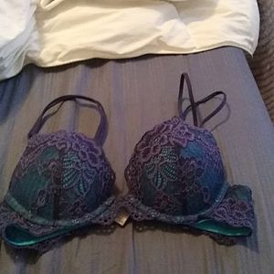 Victoria's secret bra 32a